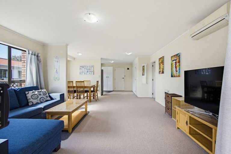 Photo of property in 3/17 Townshend Crescent, Greenmeadows, Napier, 4112