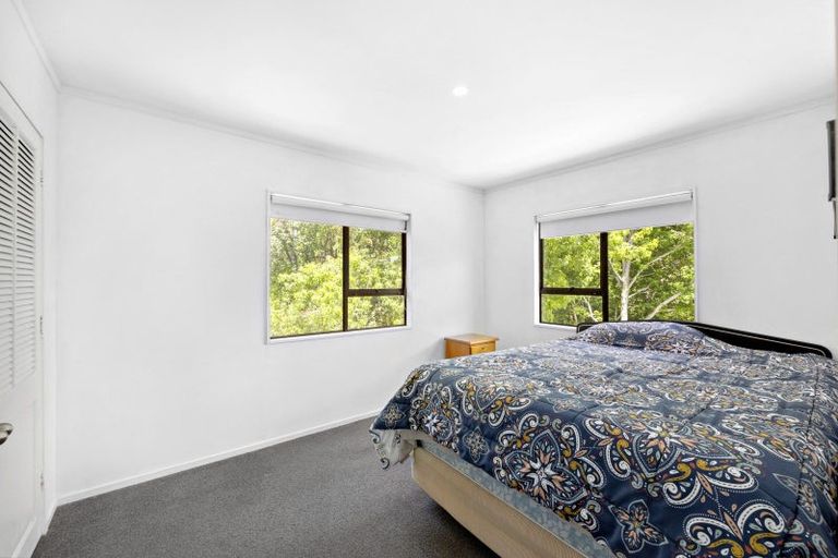 Photo of property in 43 Ohiwa Road, Papakura, 2582