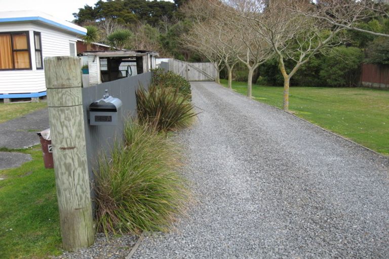 Photo of property in 29a Gibbs Crescent, Wainuiomata, Lower Hutt, 5014