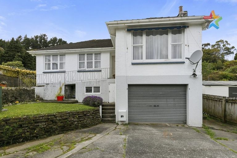 Photo of property in 52 Kowhai Street, Wainuiomata, Lower Hutt, 5014