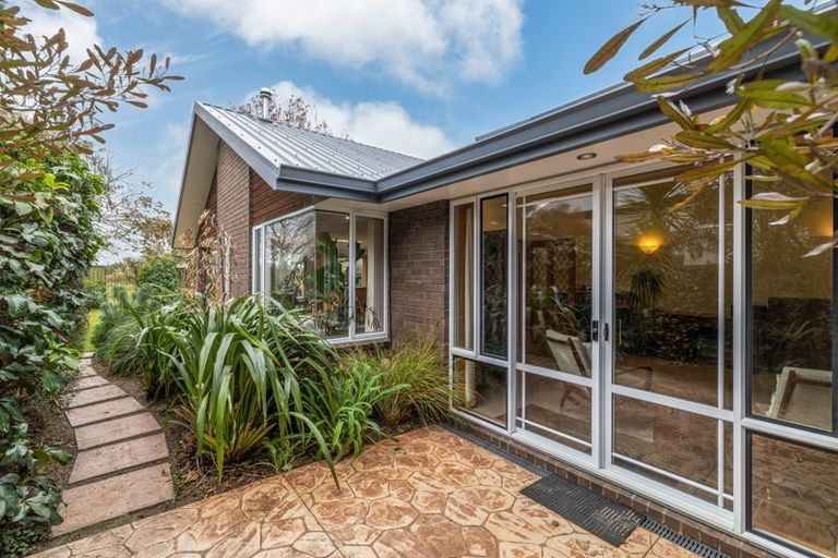 Photo of property in 31 Millcroft Place, Parklands, Christchurch, 8083