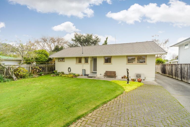 Photo of property in 4 Heatley Avenue, Hokowhitu, Palmerston North, 4410