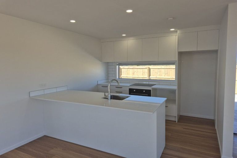 Photo of property in 25 Allan Avenue, Lytton West, 4071