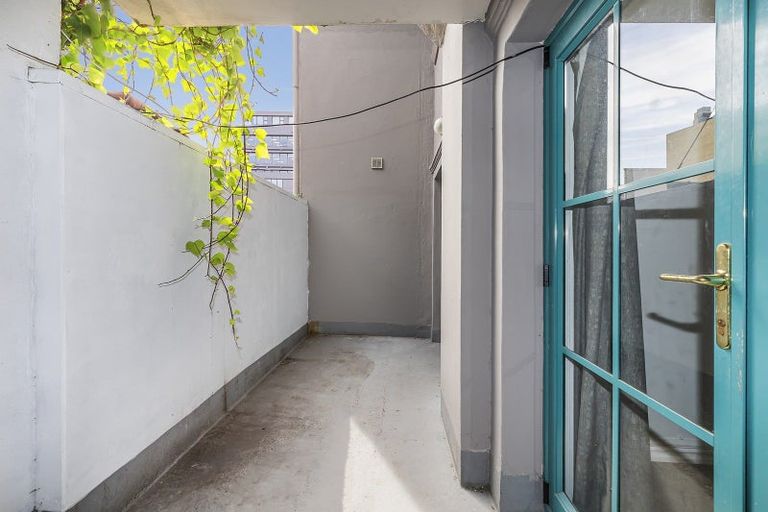 Photo of property in 22/60u Courtenay Place, Te Aro, Wellington, 6011