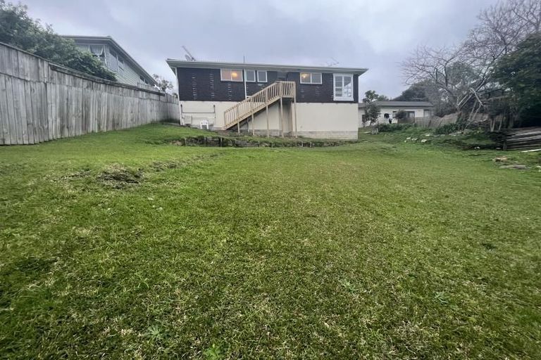 Photo of property in 4 Kilcar Place, Massey, Auckland, 0614