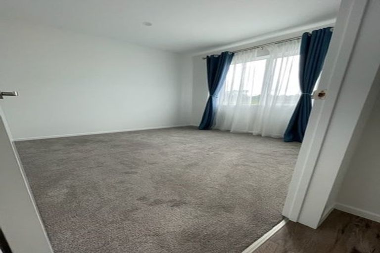 Photo of property in 3 Franheim Crescent, Orewa, 0931