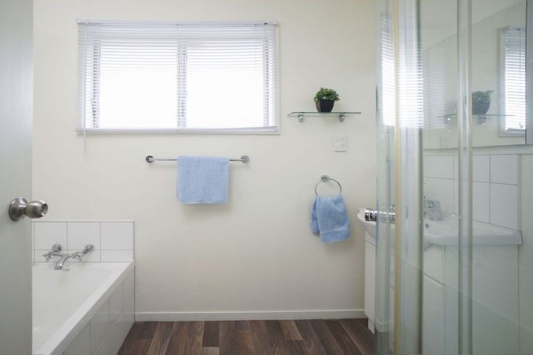 Photo of property in 52 Fergusson Street, Stoke, Nelson, 7011