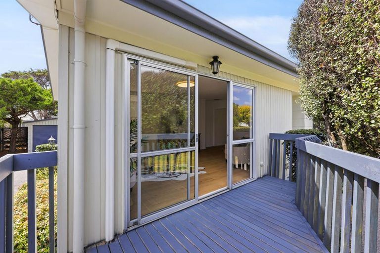 Photo of property in 5 Lisa Rise, Half Moon Bay, Auckland, 2012