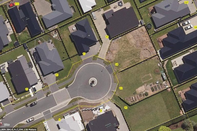 Photo of property in 233 Devonport Road, Tauranga, 3110