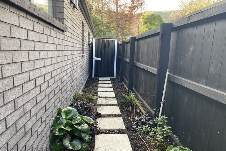 Photo of property in 5/9 Truscotts Road, Heathcote Valley, Christchurch, 8022