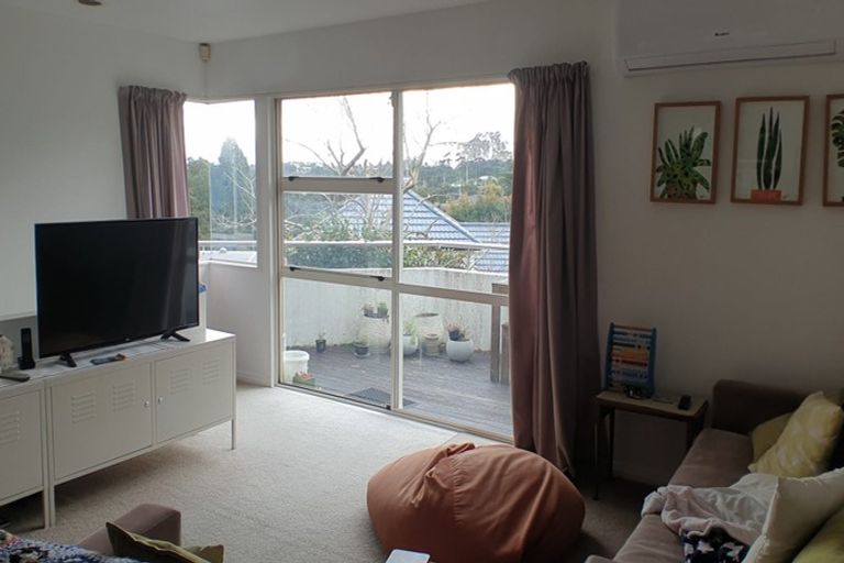 Photo of property in 19 Highbury Bypass, Birkenhead, Auckland, 0626