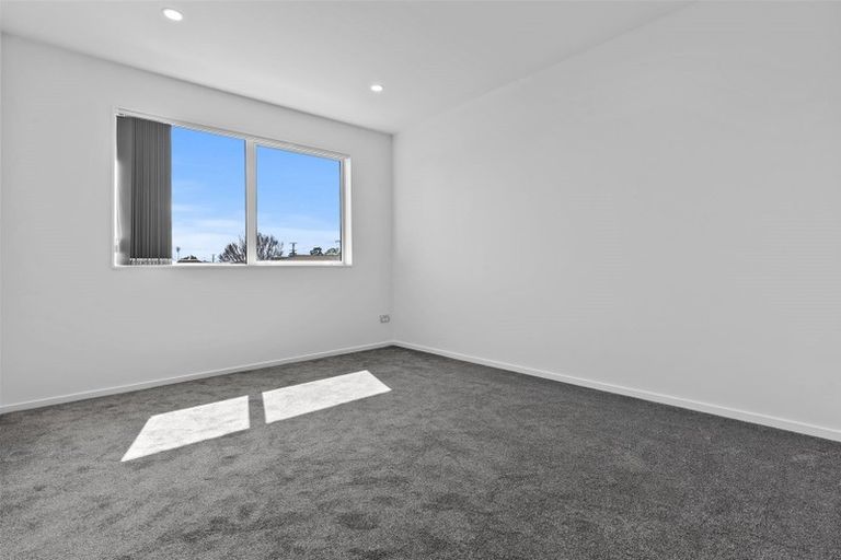 Photo of property in 72e Grove Road, Papakura, 2110