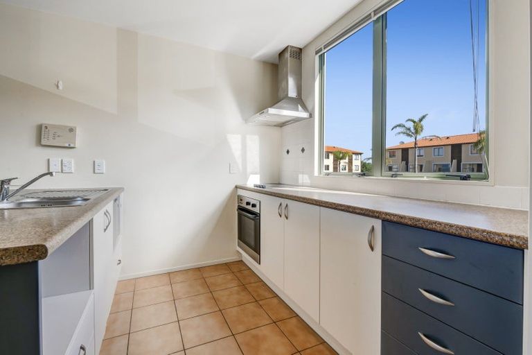 Photo of property in 9/595 Laurie Southwick Parade, Gulf Harbour, Whangaparaoa, 0930