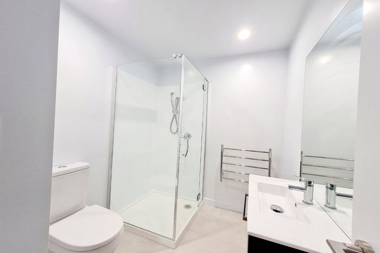 Photo of property in Frank Sargeson Apts, 106/80 Anzac Street, Takapuna, Auckland, 0622