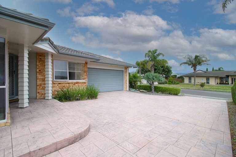 Photo of property in 71 Santa Monica Drive, Papamoa Beach, Papamoa, 3118