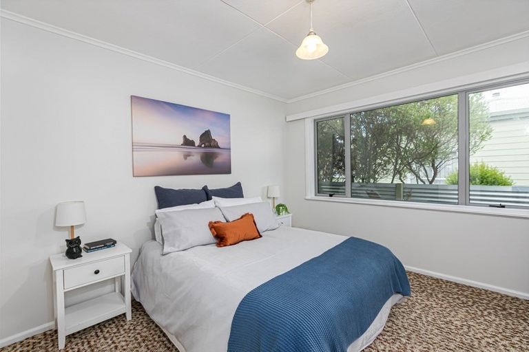 Photo of property in 2 Melville Street, Waipawa, 4210