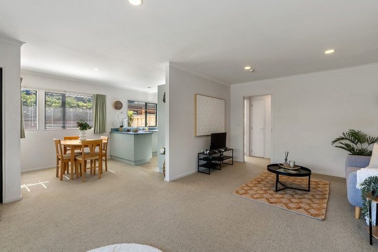Photo of property in Redwood Village, 15/42 Main Road, Tawa, Wellington, 5028