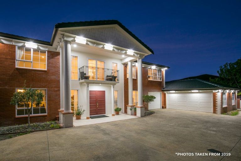Photo of property in 18 Mansion Court, West Harbour, Auckland, 0618