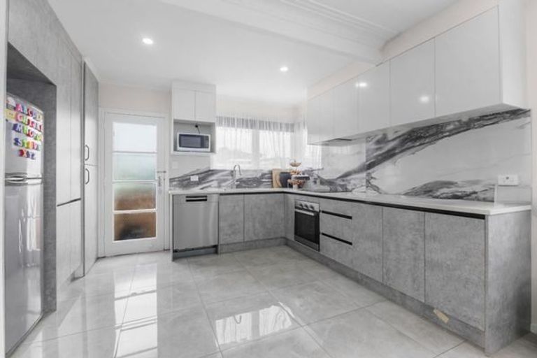 Photo of property in 4/11 Hoteo Avenue, Papatoetoe, Auckland, 2025