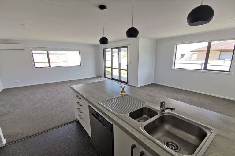 Photo of property in 14 Macloughlin Drive, Te Puke, 3119