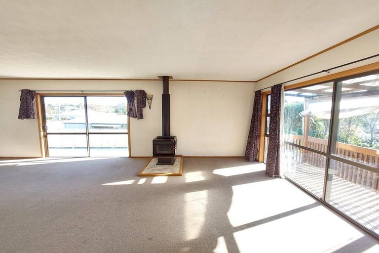 Photo of property in 5 Croydon Road, New Lynn, Auckland, 0600