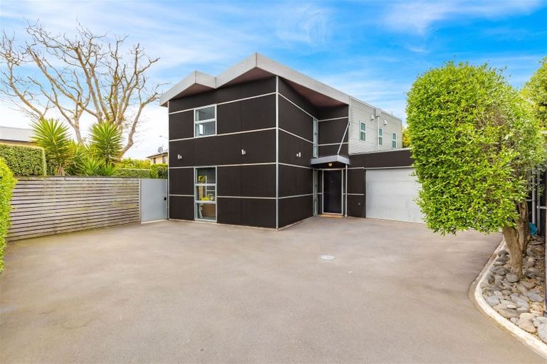 Photo of property in 51 Oxley Avenue, St Albans, Christchurch, 8014