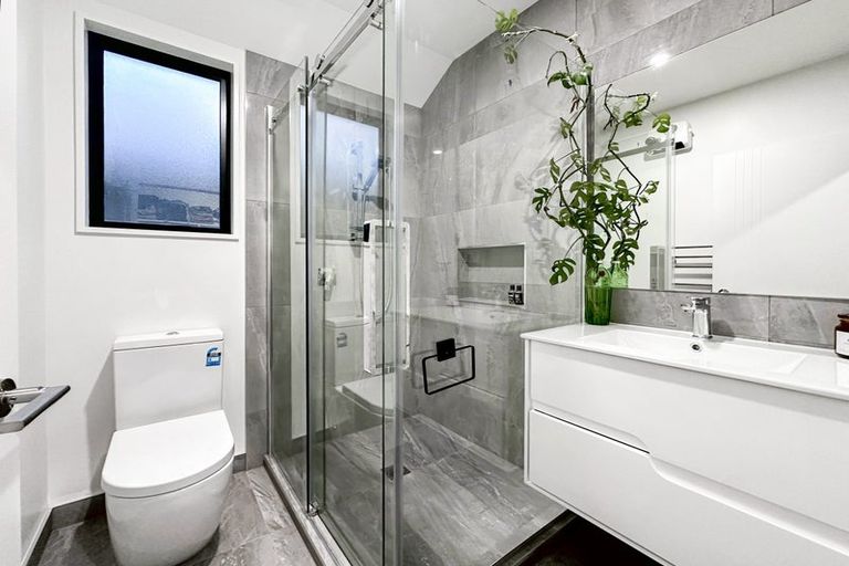 Photo of property in 33 Mills Road, Marshland, Christchurch, 8051