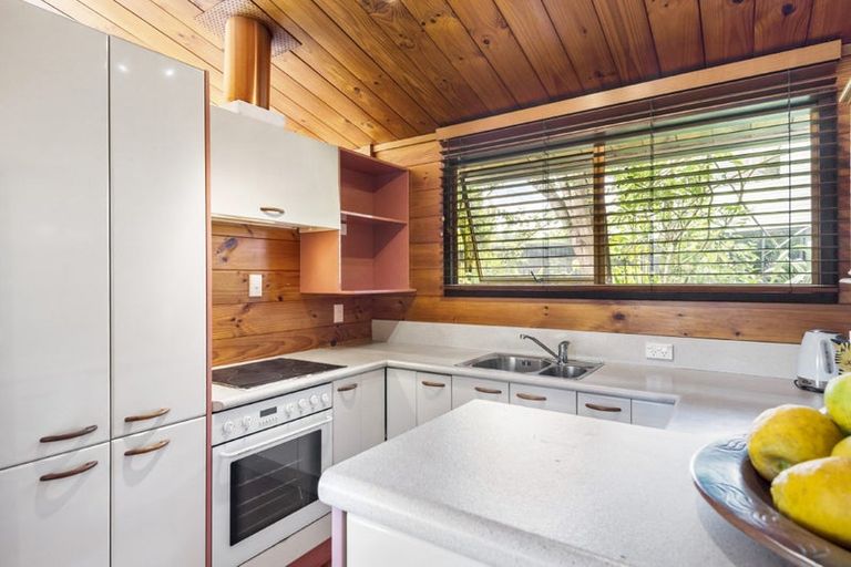 Photo of property in 105 Kia Ora Road, Beach Haven, Auckland, 0626