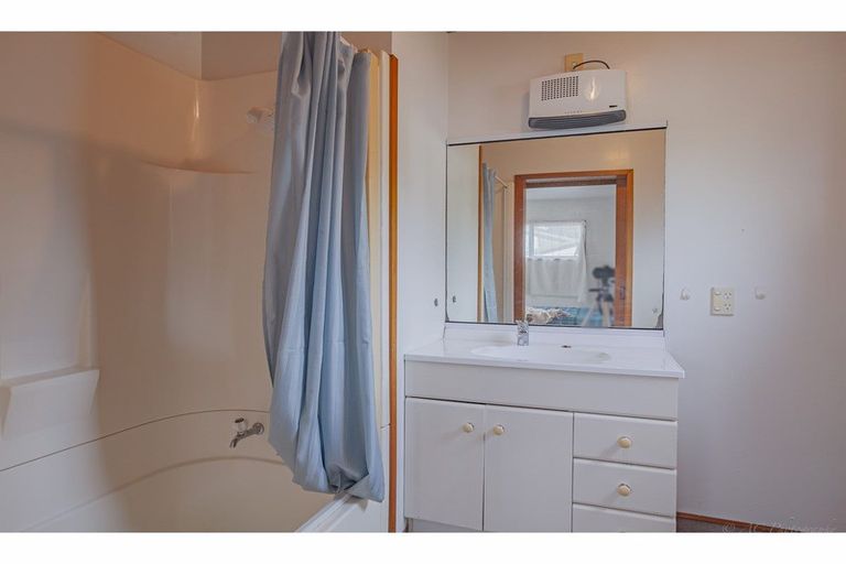 Photo of property in 64a Selwyn Street, Waimataitai, Timaru, 7910