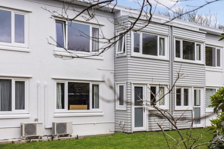 Photo of property in 18u3 Agra Crescent, Khandallah, Wellington, 6035