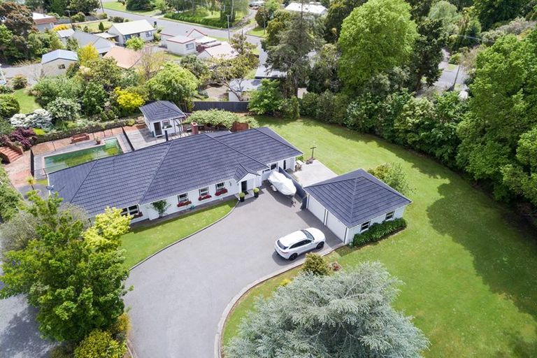 Photo of property in 8 Skerman Street, Marton, 4710