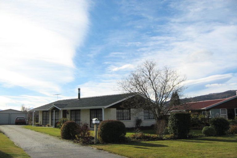 Photo of property in 6 Kerry Court, Cromwell, 9310