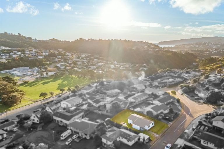 Photo of property in 110 Leeward Drive, Whitby, Porirua, 5024