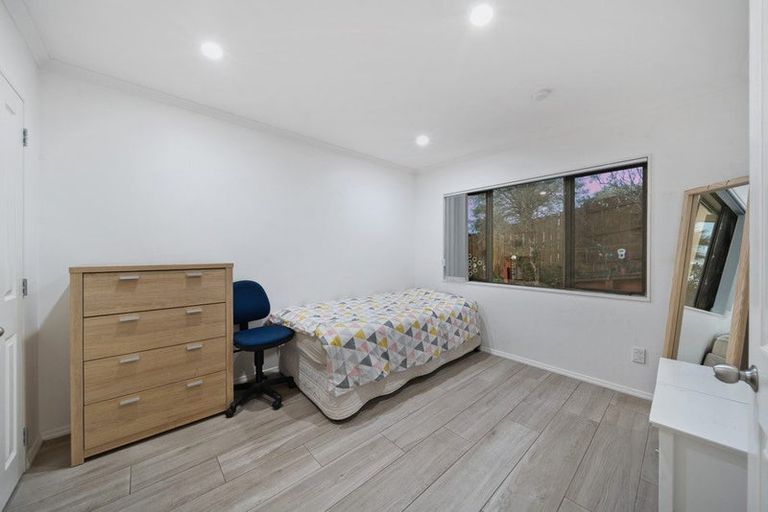 Photo of property in 7 Lamia Place, The Gardens, Auckland, 2105