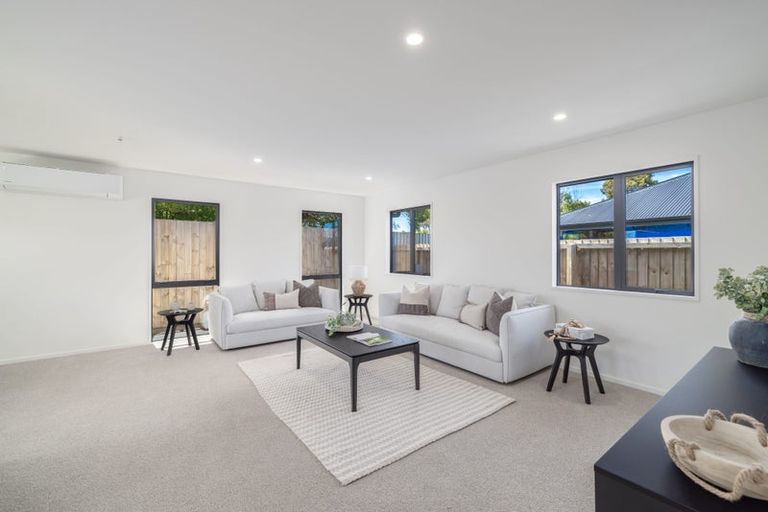 Photo of property in 12 Kura Lane, Aranui, Christchurch, 8061