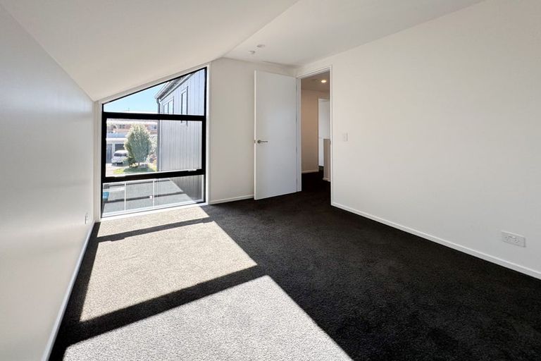 Photo of property in 12 Roxburgh Street, Sydenham, Christchurch, 8023