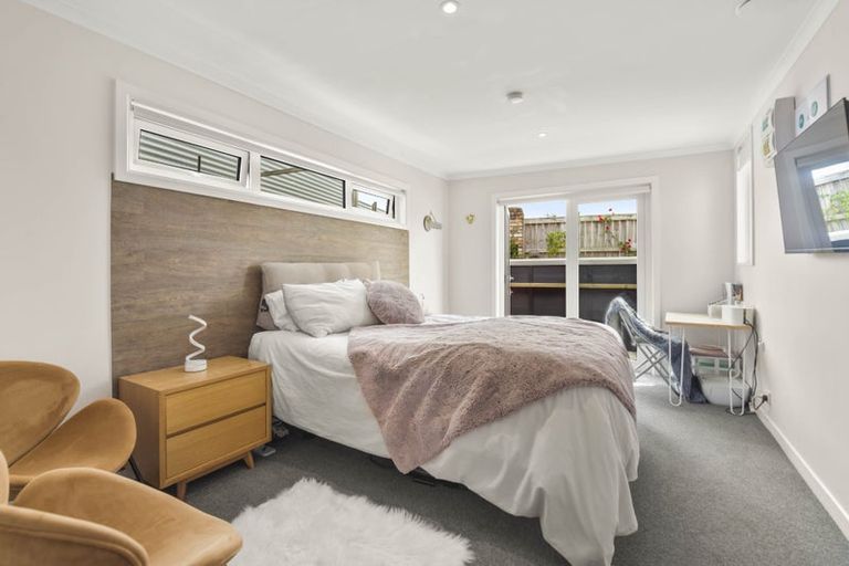 Photo of property in 127 Vipond Road, Stanmore Bay, Whangaparaoa, 0932