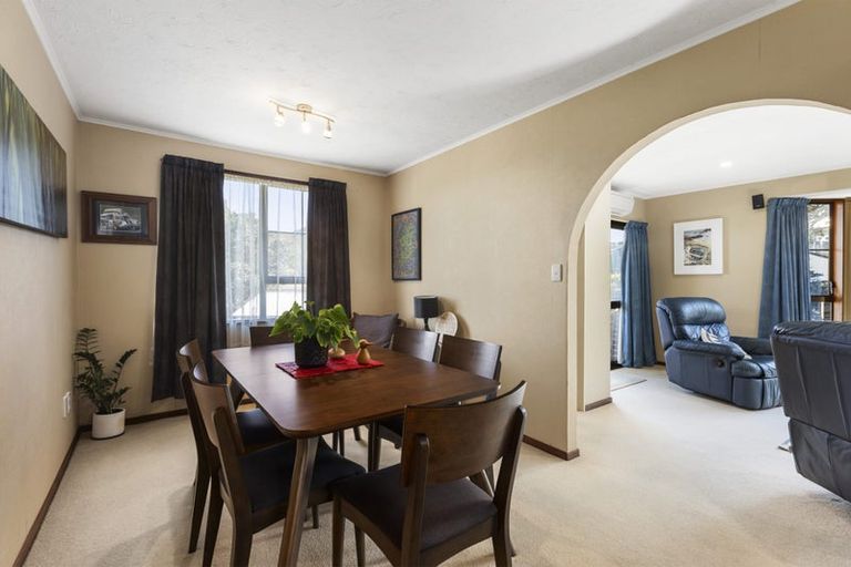 Photo of property in 3 Dart Crescent, Island Bay, Wellington, 6023