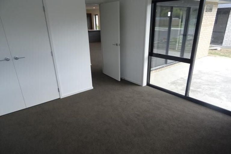 Photo of property in 18/11u Errol Close, Burbush, Hamilton, 3288