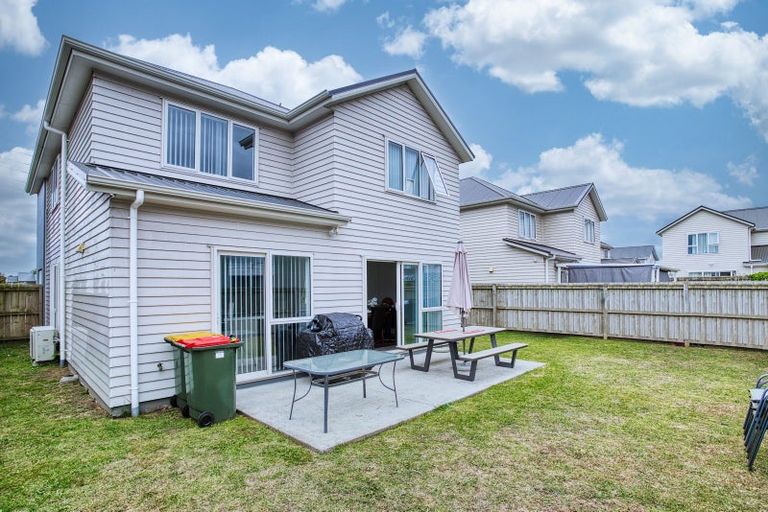 Photo of property in 5 Wairepo Street, Takanini, 2112