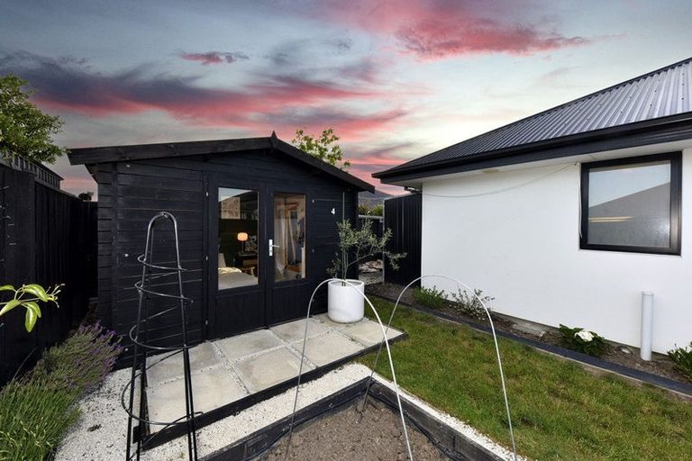 Photo of property in 4 Papawai Drive, Rangiora, 7400