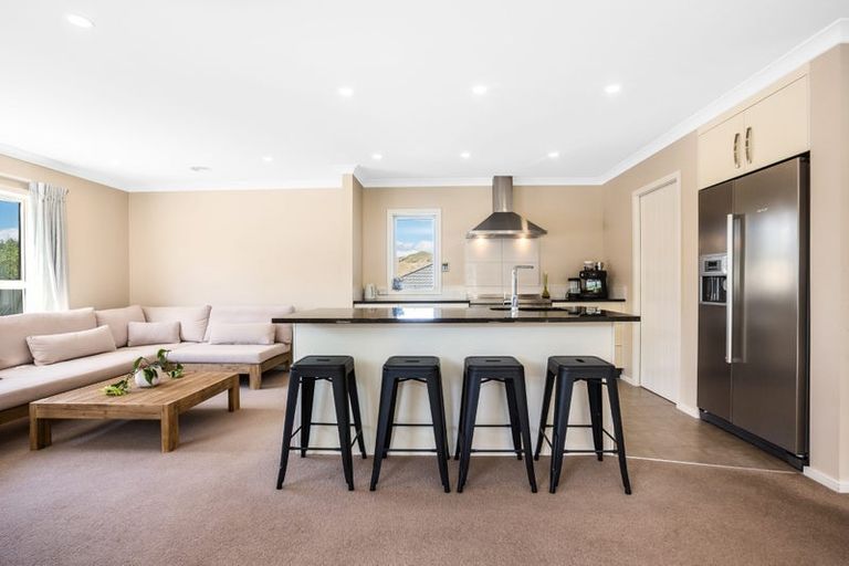 Photo of property in 37 Nelson Avenue, Aotea, Porirua, 5024
