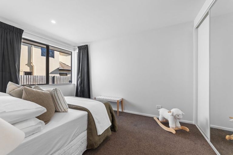 Photo of property in 58 Mcfaddens Road, St Albans, Christchurch, 8052