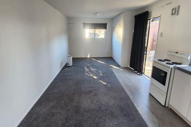 Photo of property in 82 Northcote Road, Northcote, Christchurch, 8052