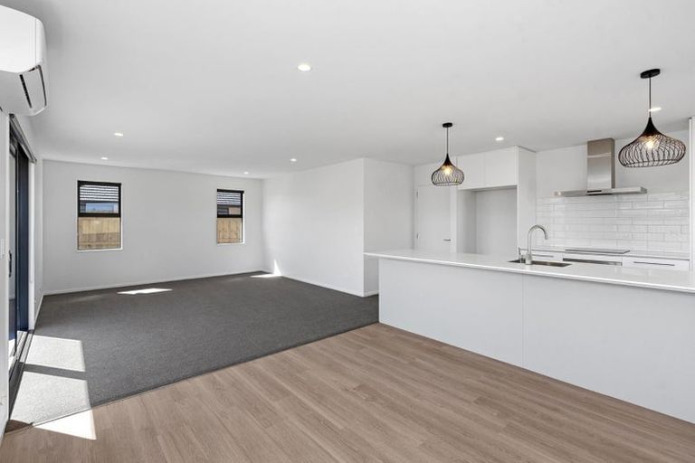 Photo of property in 17 Longore Way, Rolleston, 7614