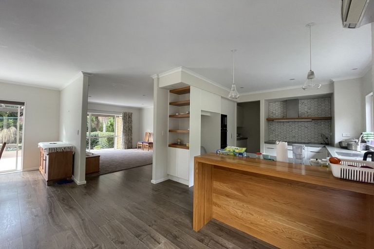 Photo of property in 12 Oakford Park Crescent, Greenhithe, Auckland, 0632