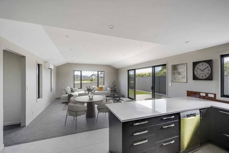 Photo of property in 49 Belgrove Drive, Waipukurau, 4200