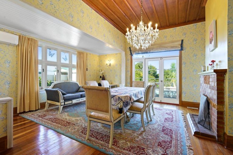 Photo of property in 41 Queen Street, Cambridge, 3434