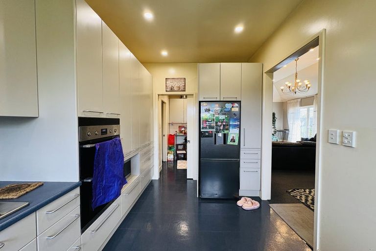 Photo of property in 6 Holly Court, Palmerston North, 4410