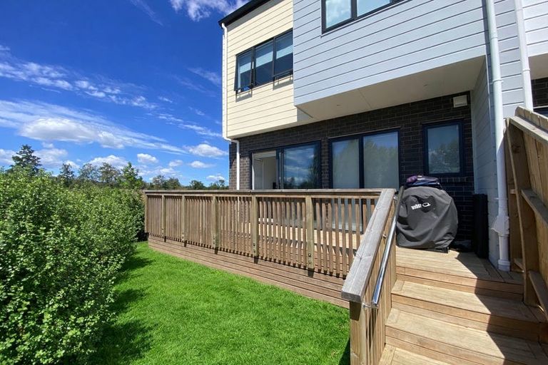 Photo of property in 17/35 Young Crescent, Drury, 2113